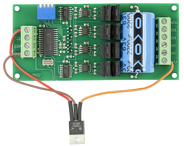 Conexión del regulador de tensión en el circuito MD22