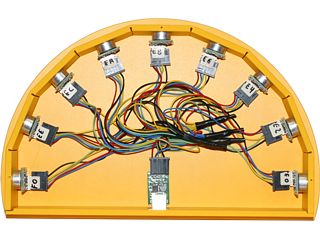 Aspecto de las conexiones de los sensores ultrasónicos al circuito USBI2C. Clic para ampliar