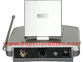 El receptor se coloca junto a la television donde queremos ver las imagenes. A parte de la salida de video compuesto, cuenta con una salida modulada que se puede conectar directamente en la entrada de antena. Clic para ampliar.
