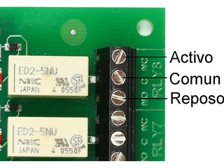 Conexiones de los reles del circuito de control de reles RLY08. Clic para ampliar.