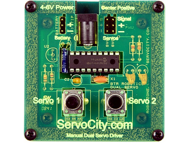 CONTROLADOR 2 SERVOS MANUAL. Clic para ampliar