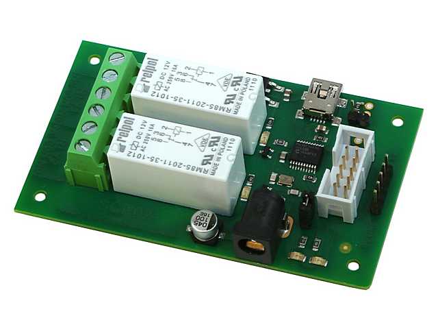 CIRCUITO DE RELES CONTROLADO POR SENSOR SCR02. Clic para ampliar