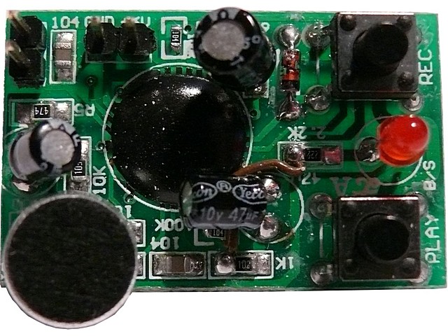 CIRCUITO GRABADOR DE VOZ DE 20 SEGUNDOS. Clic para ampliar